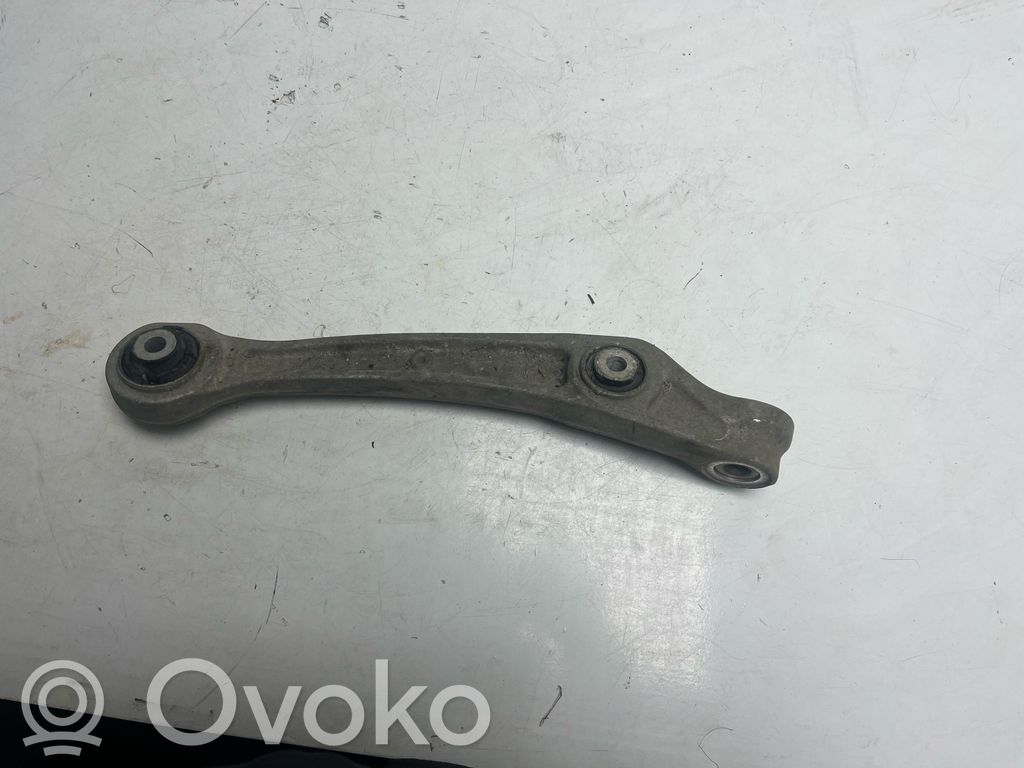 Audi A4 S4 B8 8K Svira 