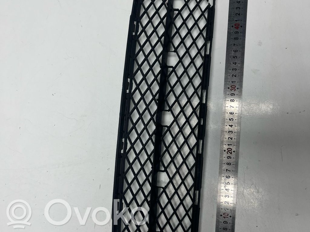 BMW 5 E60 E61 Unteres Gitter dreiteilig vorne 