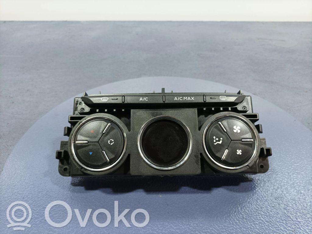 Peugeot 301 Climate control unit 