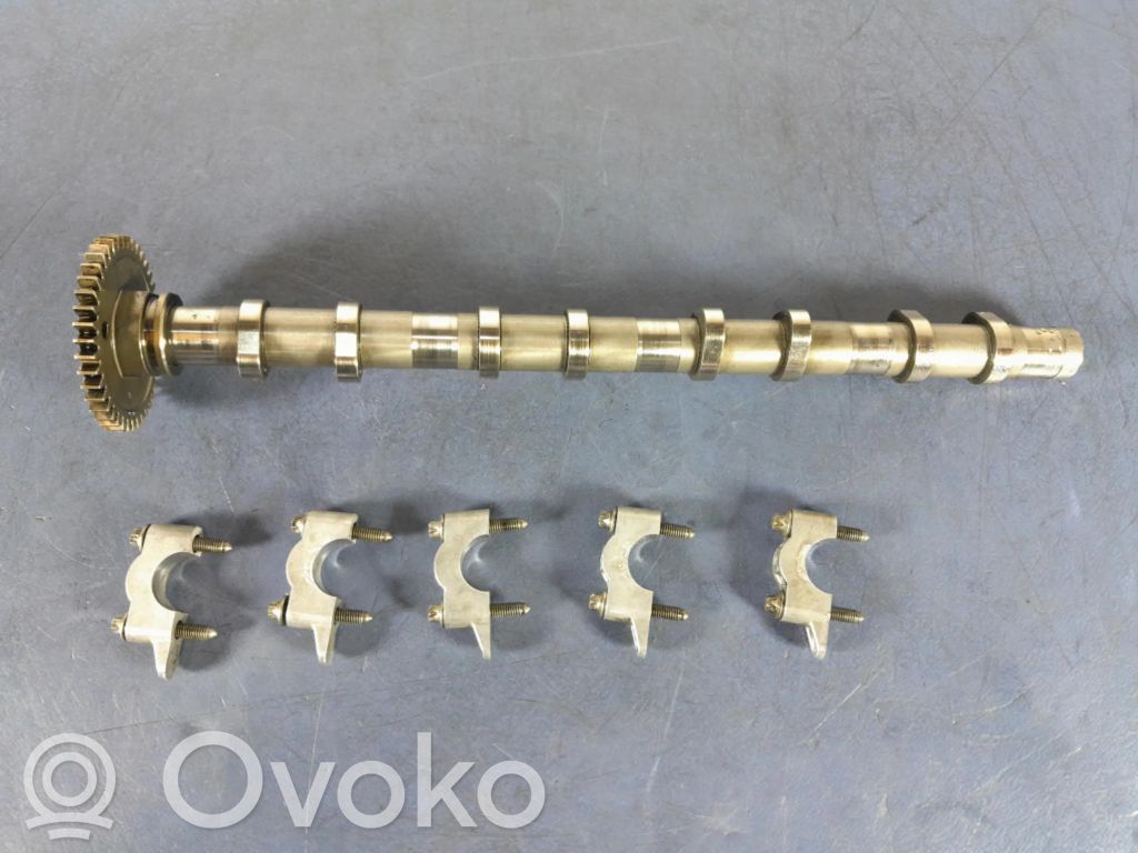 BMW 5 G30 G31 G38 Paskirstymo velenėlis 