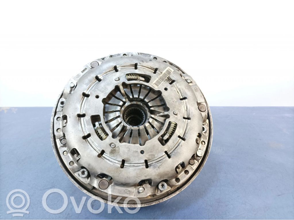 BMW 3 F30 F35 F31 Sankabos komplektas 