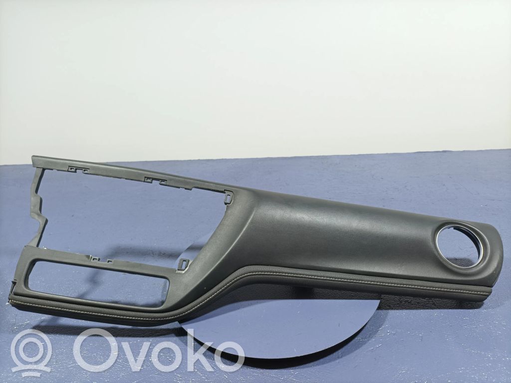 Toyota Corolla E160 E170 Kita slenkscių/ statramsčių apdailos detalė 