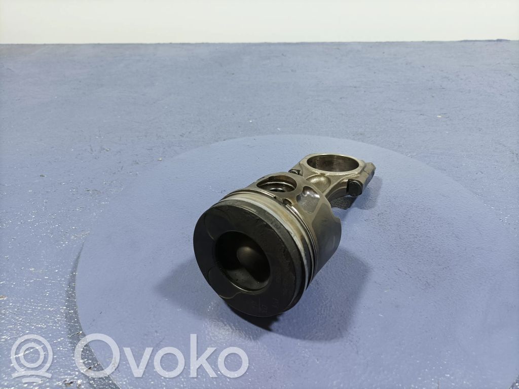 Piston