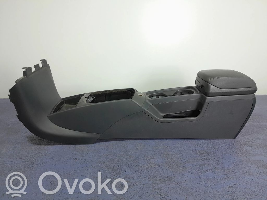 Volvo V50 Keskikonsoli 