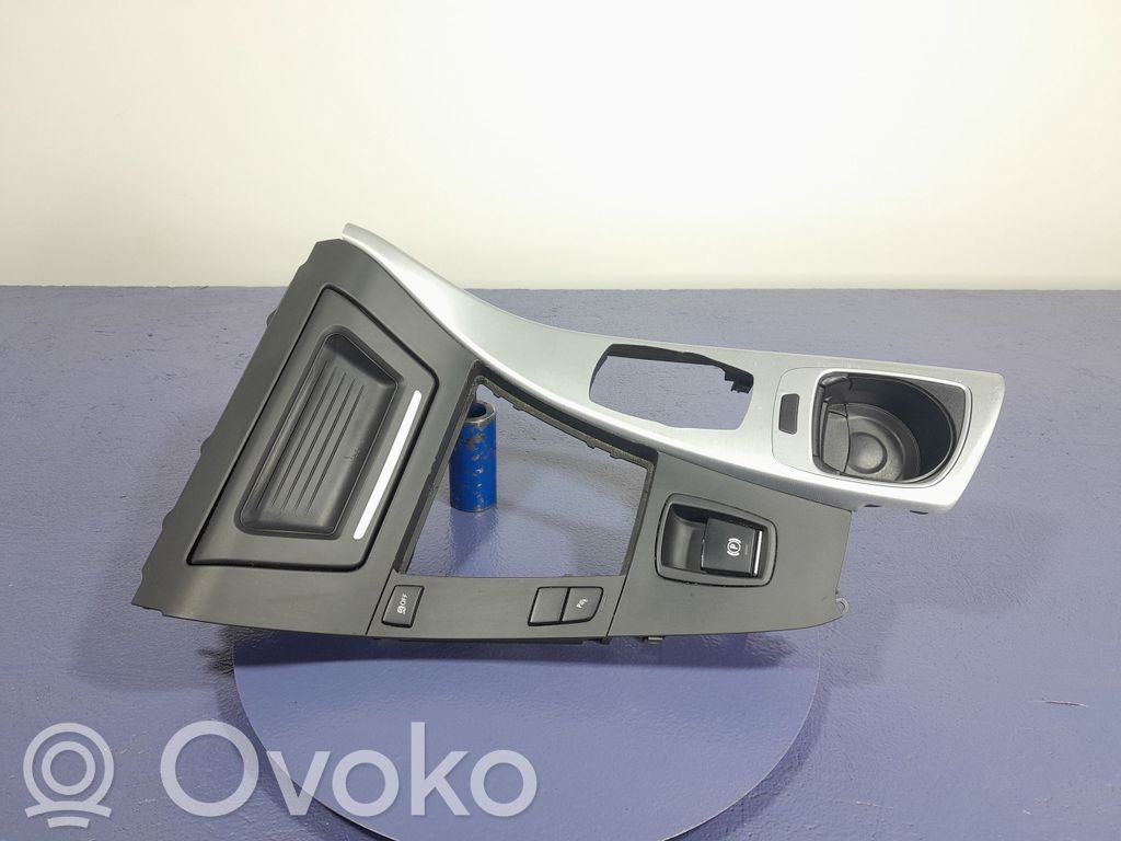 BMW 5 E60 E61 Alte componente capac prag/stâlp