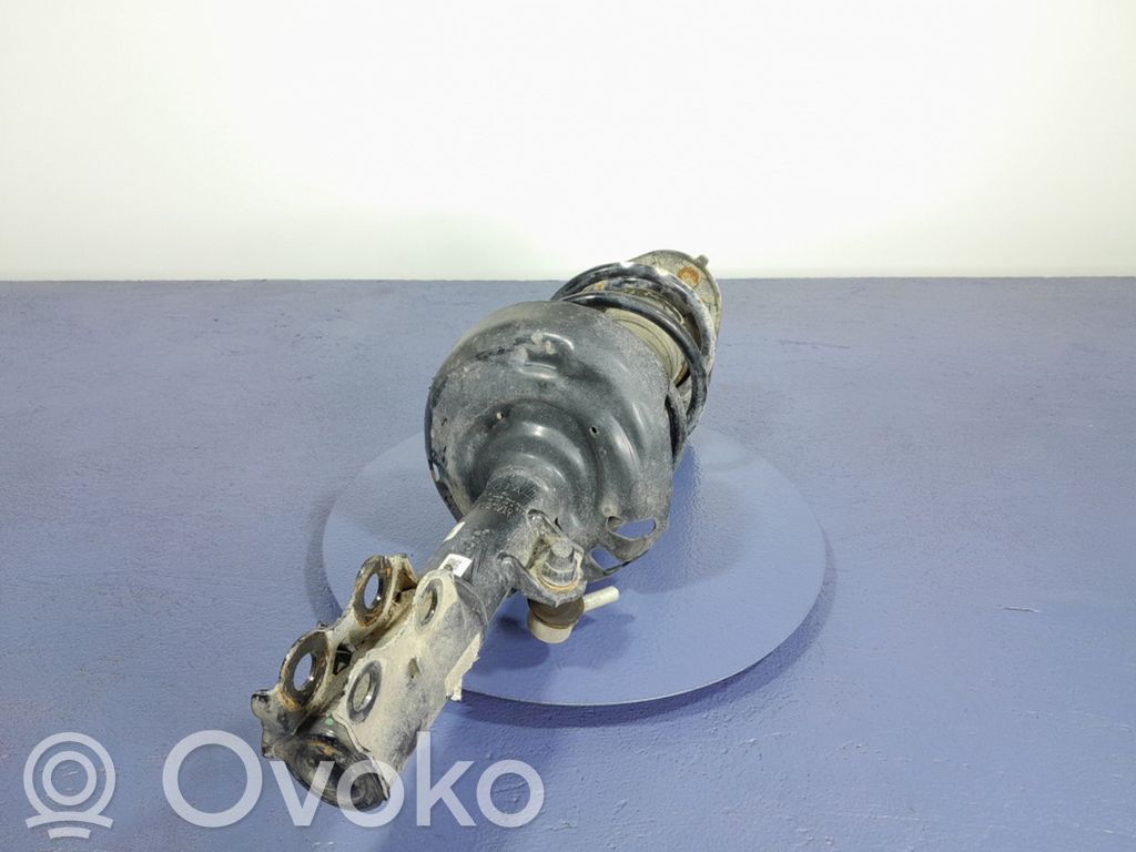 Toyota Corolla E10 Stoßdämpfer vorne 