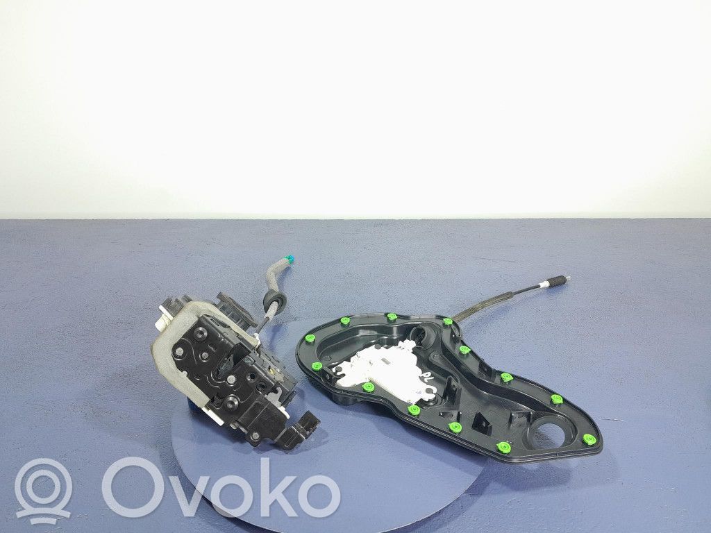 Audi A8 S8 D5 Etuoven lukko 