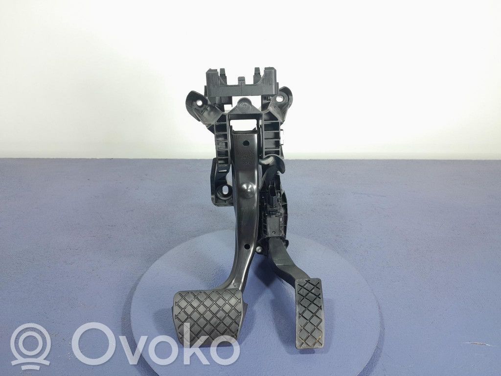 Skoda Octavia Mk4 Pedale dell’acceleratore 