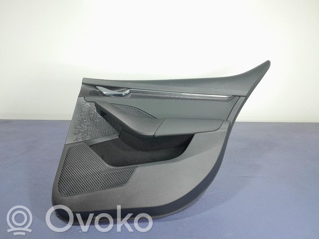 Skoda Octavia Mk4 Set di rivestimento del pannello della portiera