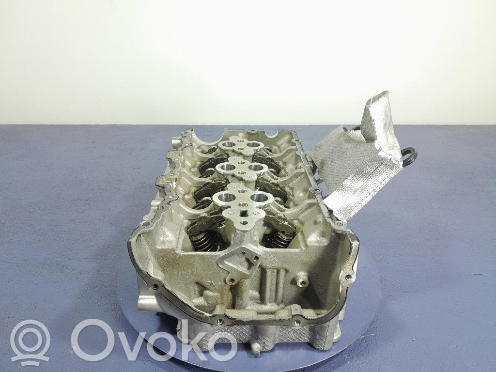 Audi A8 S8 D2 4D Engine head 