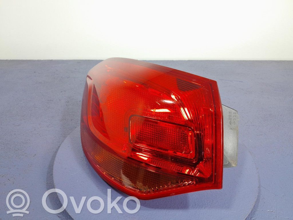 Opel Astra J Lampă spate în caroserie 