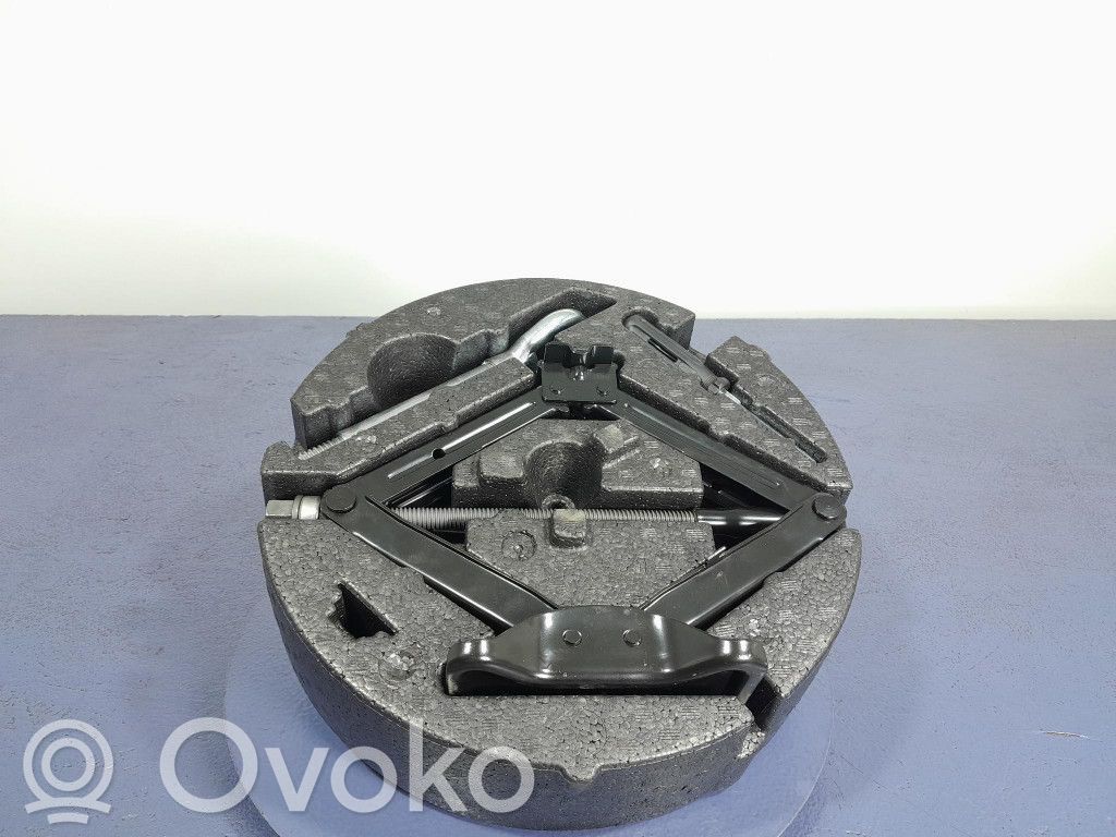 Opel Astra J Panel embellecedor lado inferior del maletero/compartimento de carga 