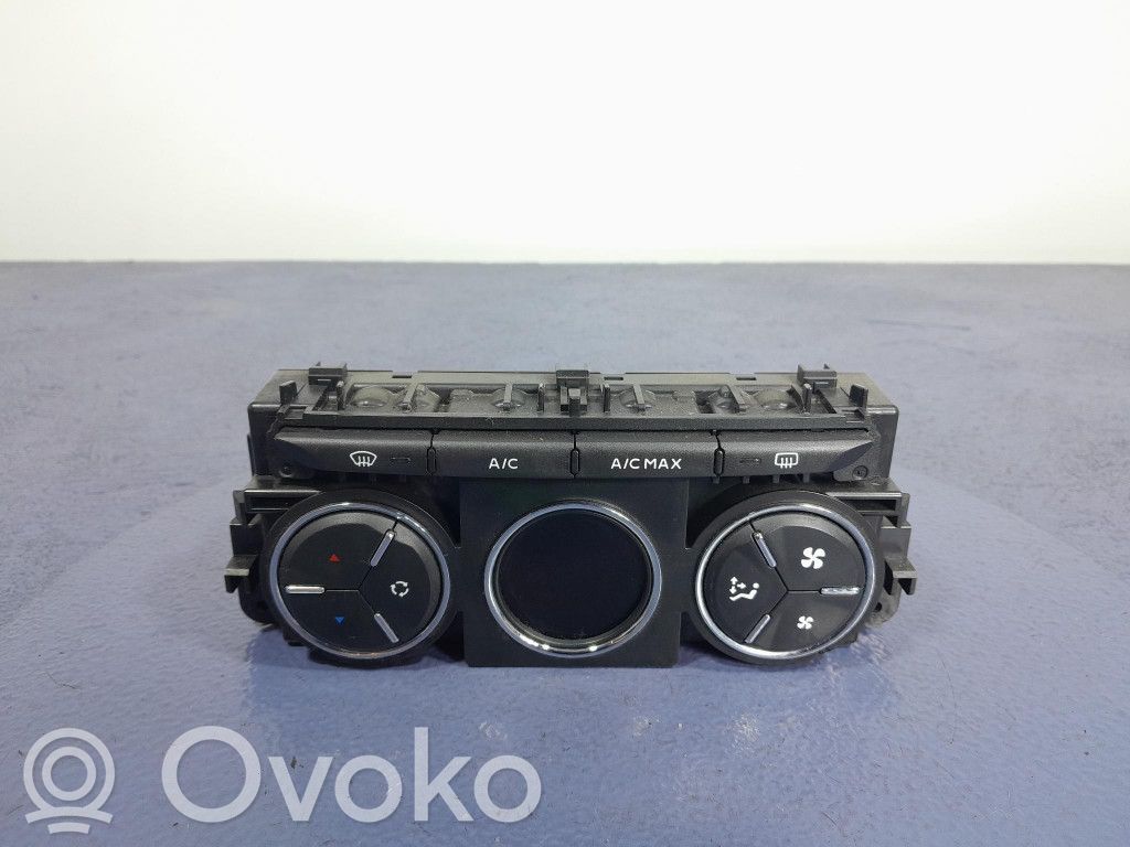 Peugeot 301 Climate control unit 