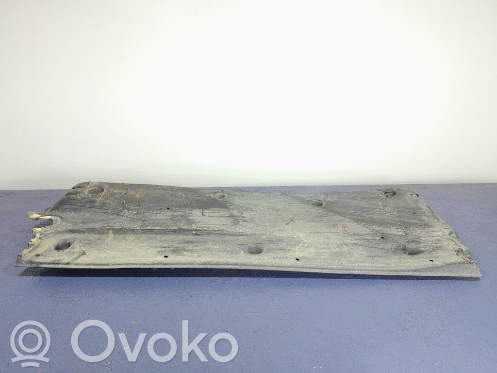 Volkswagen Tiguan Osłona podwozia przednia 