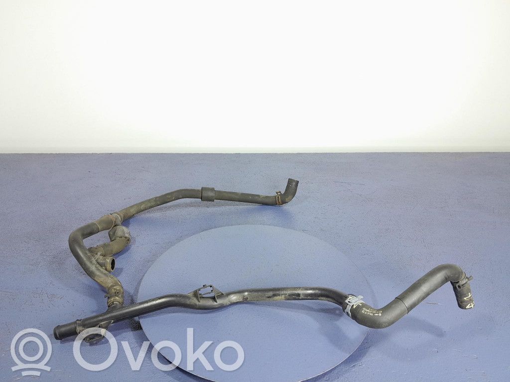 Skoda Rapid (NH) Conductă/furtun lichid de răcire motor 