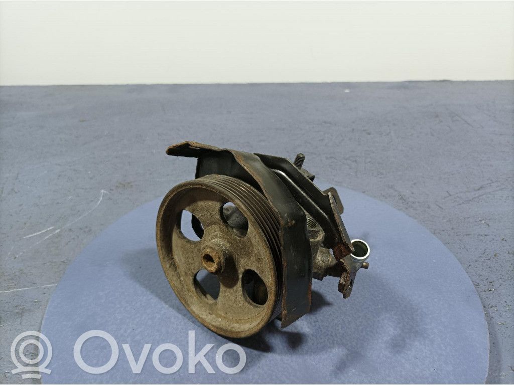 Peugeot Bipper Power steering pump 