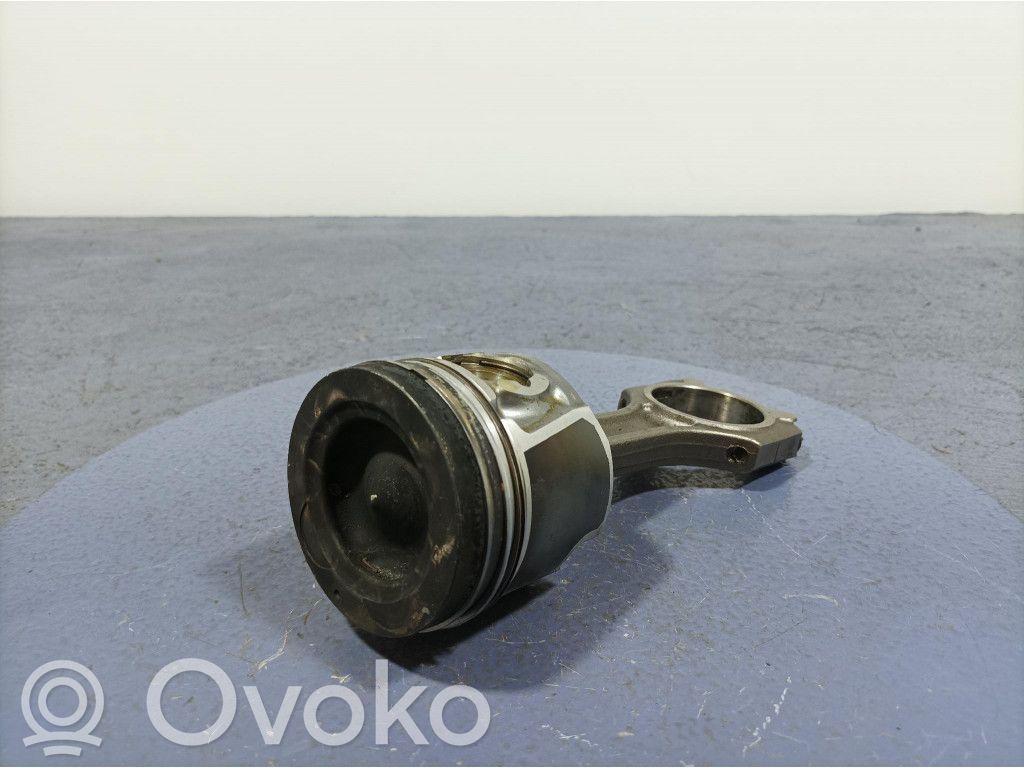 Piston