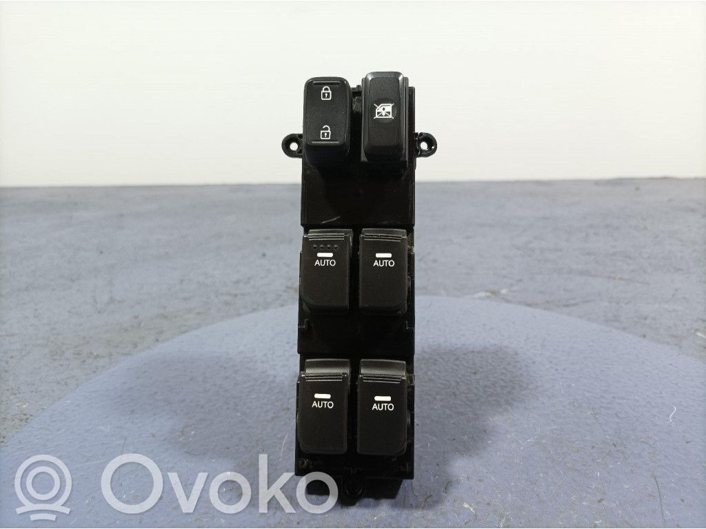 KIA Optima Electric window control switch 