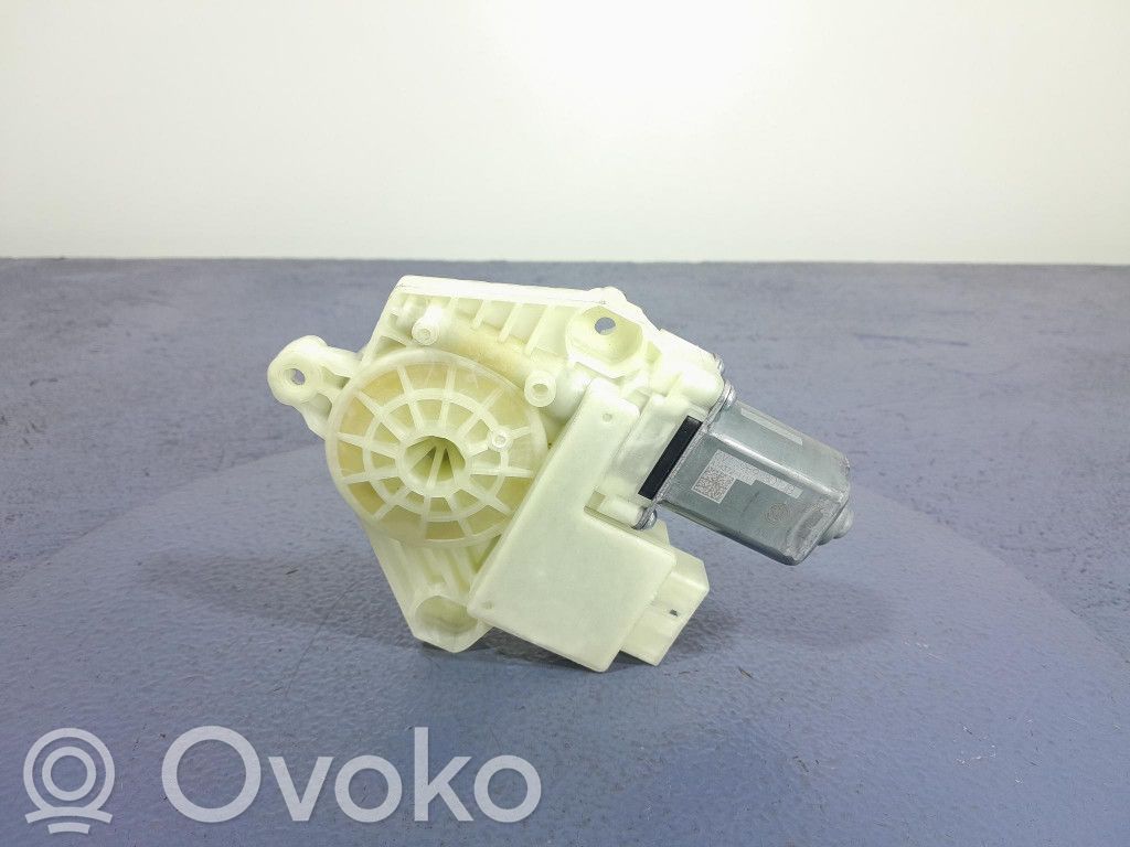 Skoda Rapid (NH) Elektryczny podnośnik szyby drzwi przednich 