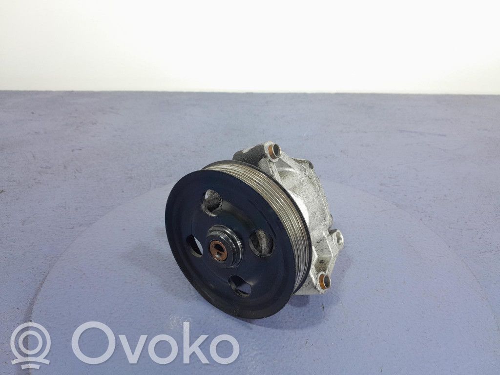 Ford Mondeo MK IV Ohjaustehostimen pumppu 