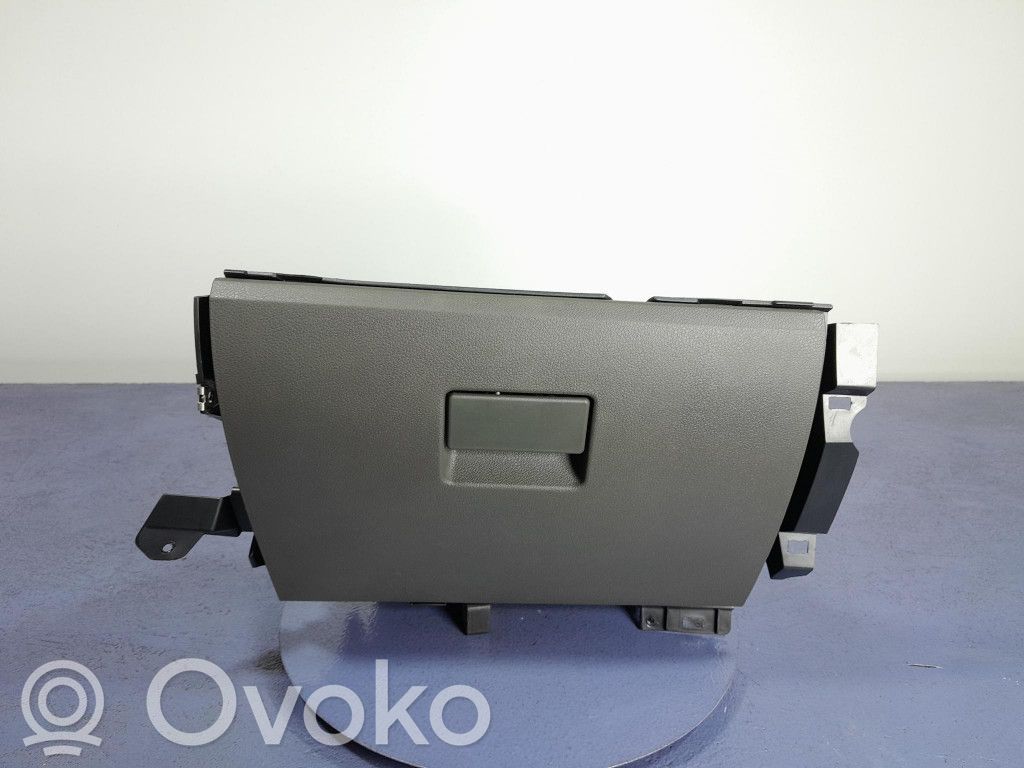 Ford Kuga I Guantera 