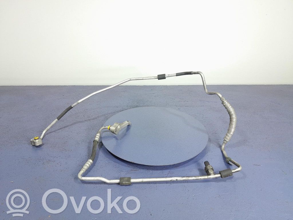 Ilmastointilaitteen putki (A/C)   6927541,6927541