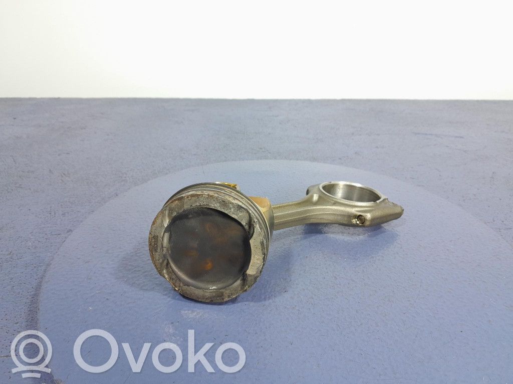 Piston