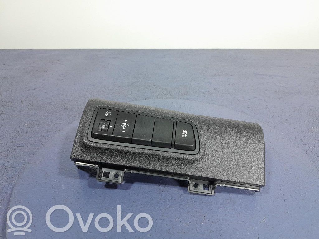 Hyundai Tucson TL Przełącznik świateł 