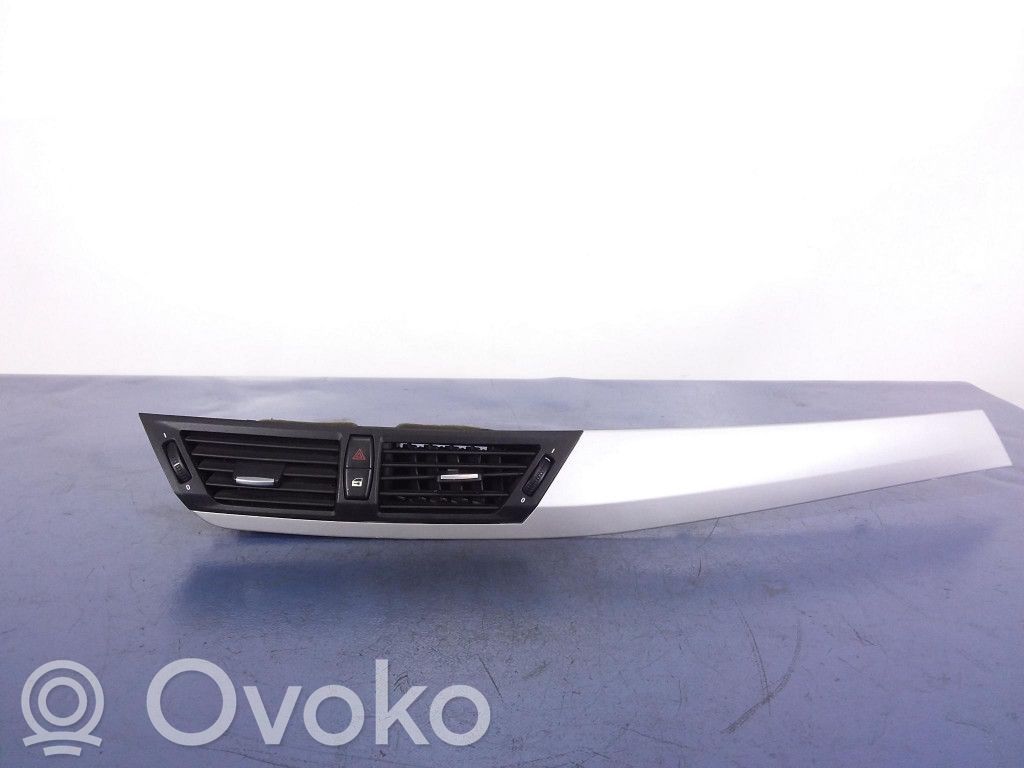 BMW X1 E84 Šoninės oro grotelės 