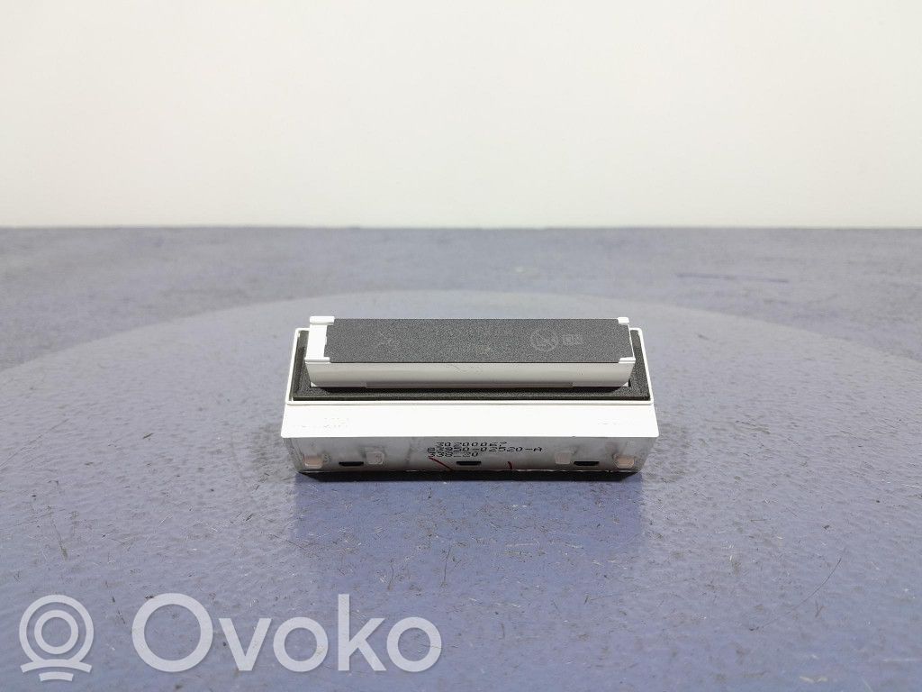 Suzuki Swace Radio/CD/DVD/GPS head unit 