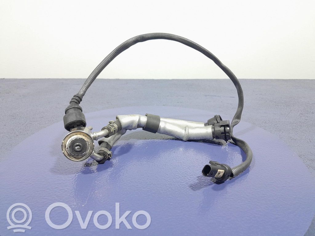 BMW X7 G07 Fuel injector 