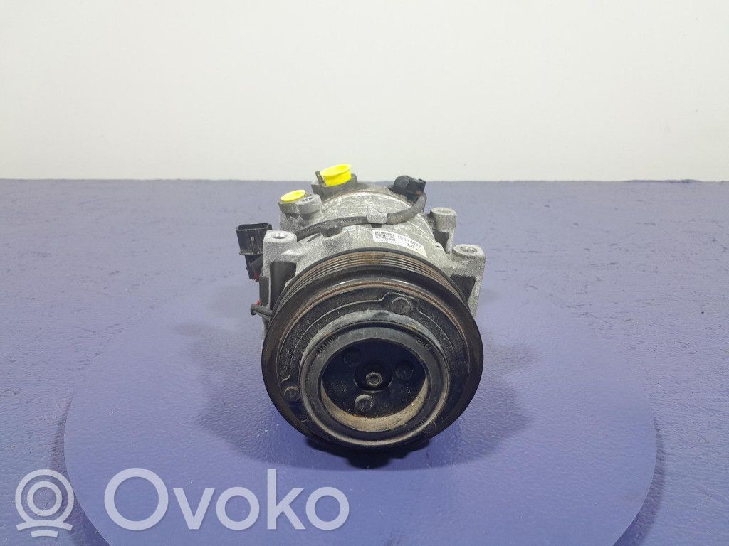 Galloper Exceed Air conditioning (A/C) compressor (pump) 