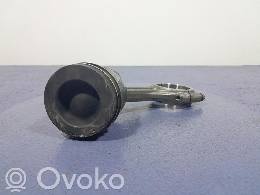 Piston