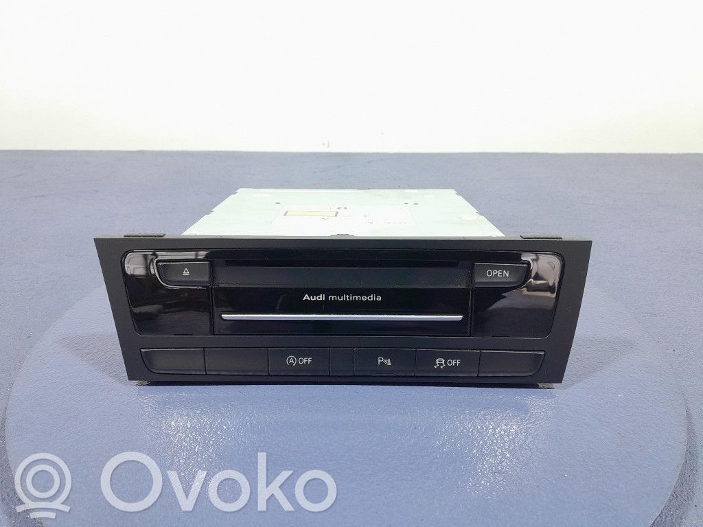 Panel / Radioodtwarzacz CD/DVD/GPS   8R1035666G,8R1035666G