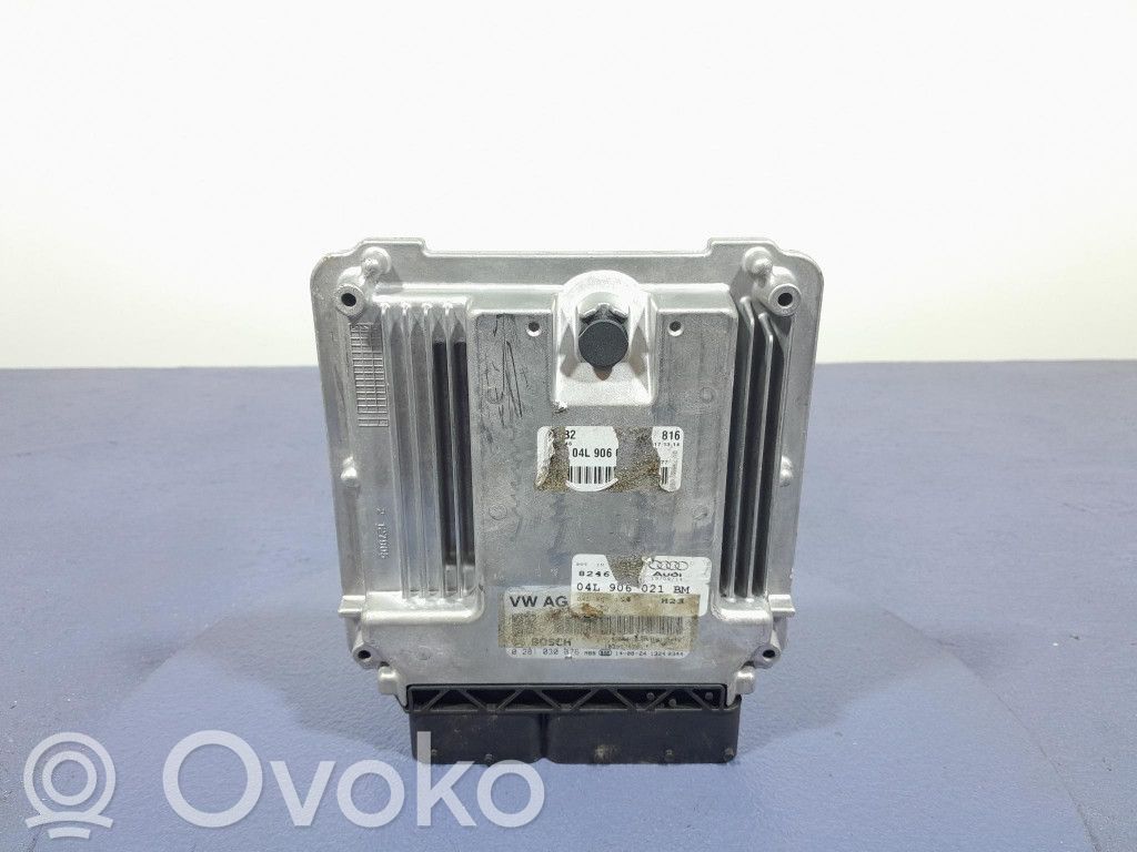 Audi A5 8T 8F Engine control unit/module ECU 