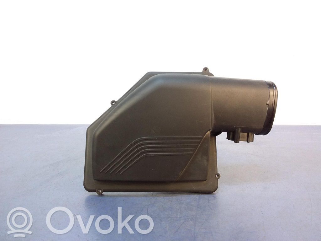 BMW 5 G30 G31 G38 Obudowa filtra powietrza 