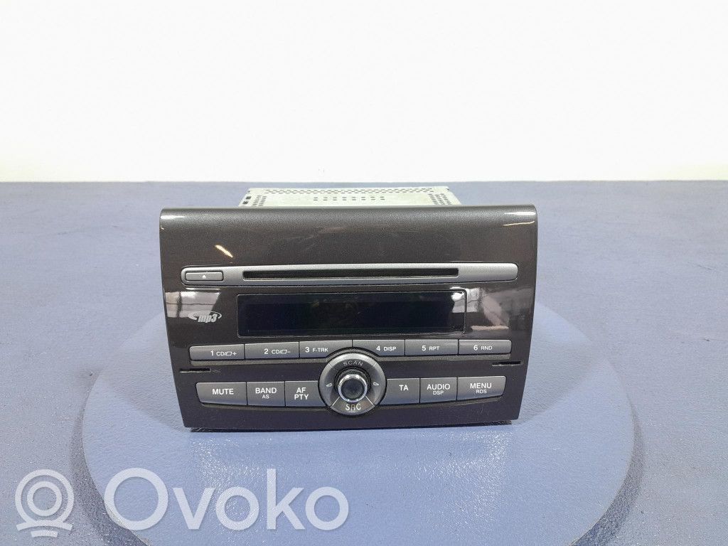 Fiat Bravo Panel / Radioodtwarzacz CD/DVD/GPS 