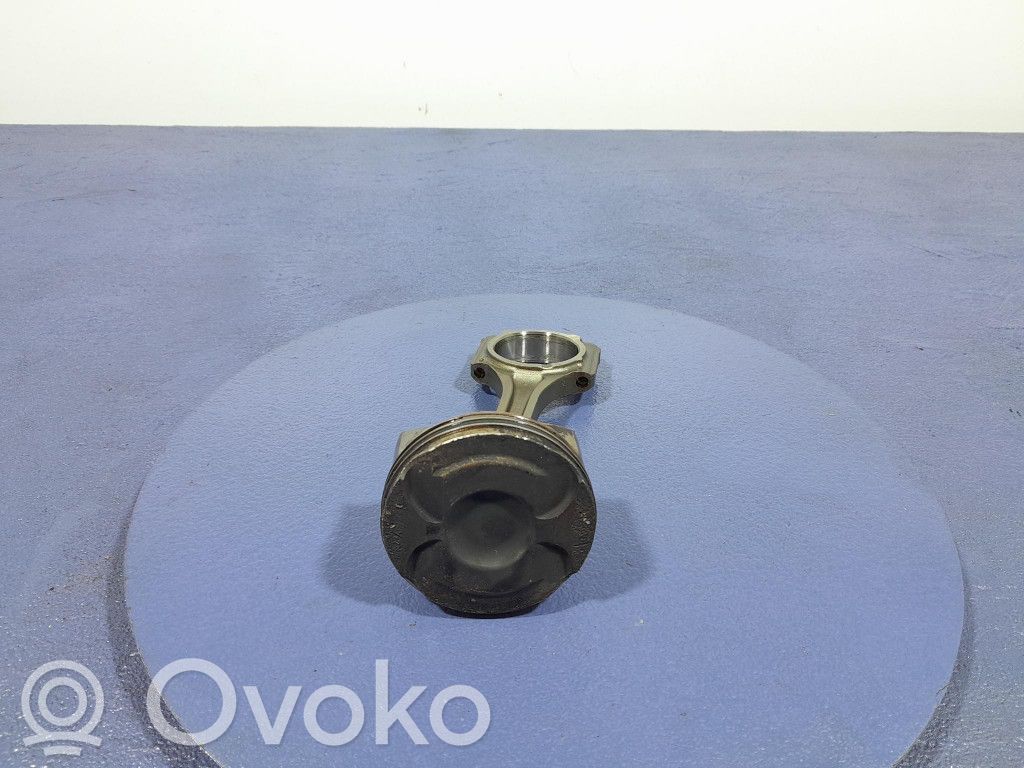 Ford Focus Piston 