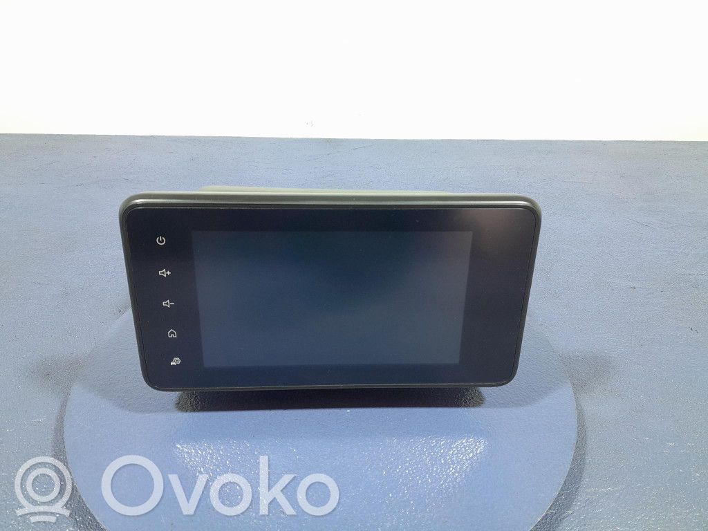 Dacia Sandero Panel / Radioodtwarzacz CD/DVD/GPS 