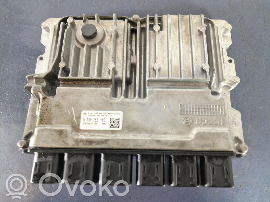 BMW 5 G30 G31 G38 Engine control unit/module ECU 