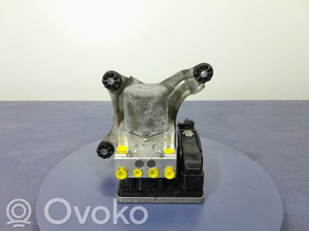 BMW 7 G11 G12 ABS-pumppu 