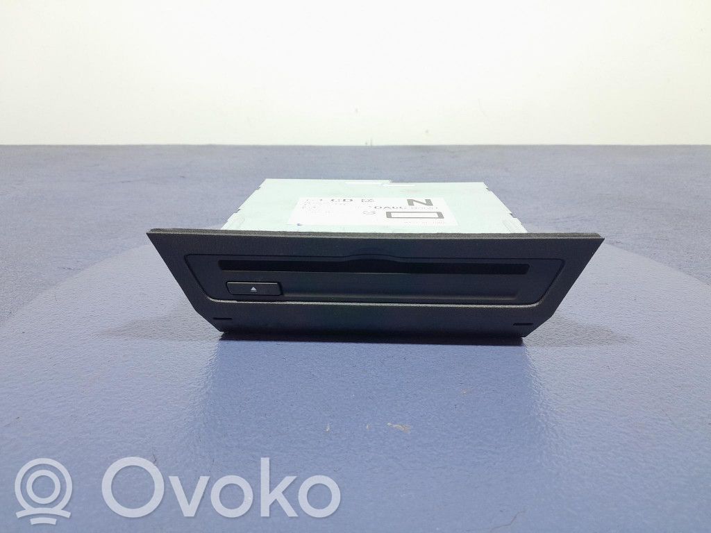 Mazda CX-3 Radio/CD/DVD/GPS head unit 