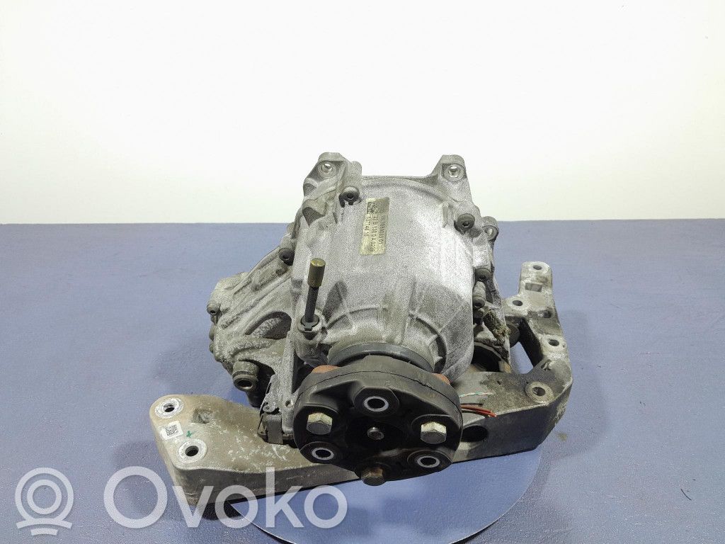 BMW 5 G30 G31 G38 Skrzynia rozdzielcza / Reduktor 