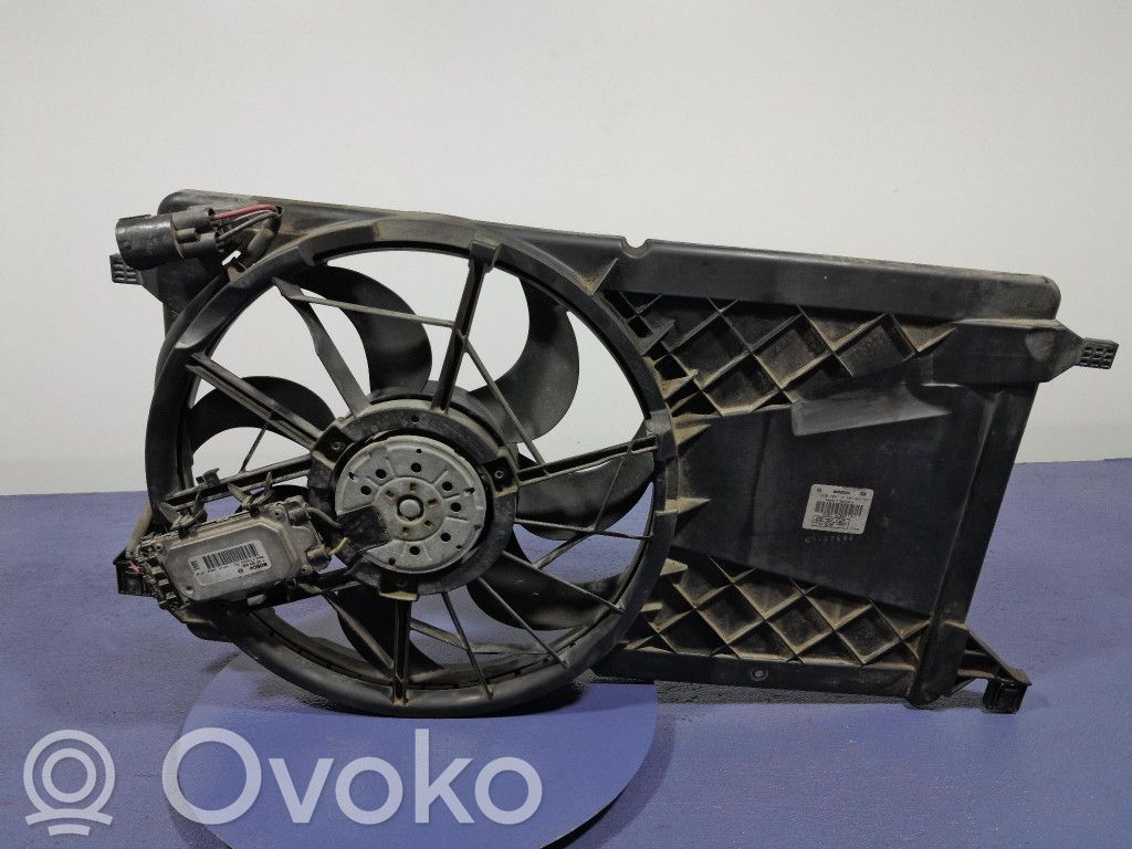Volvo V50 Elektrinis radiatorių ventiliatorius 