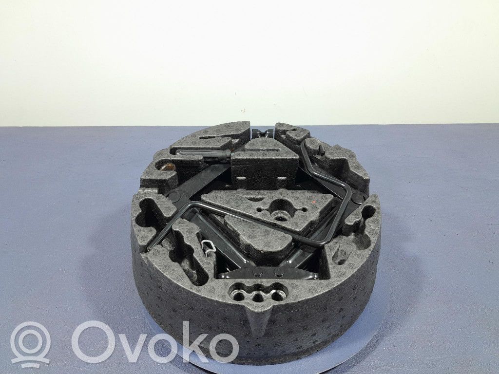 Opel Astra H Rivestimento pannello inferiore del bagagliaio/baule 