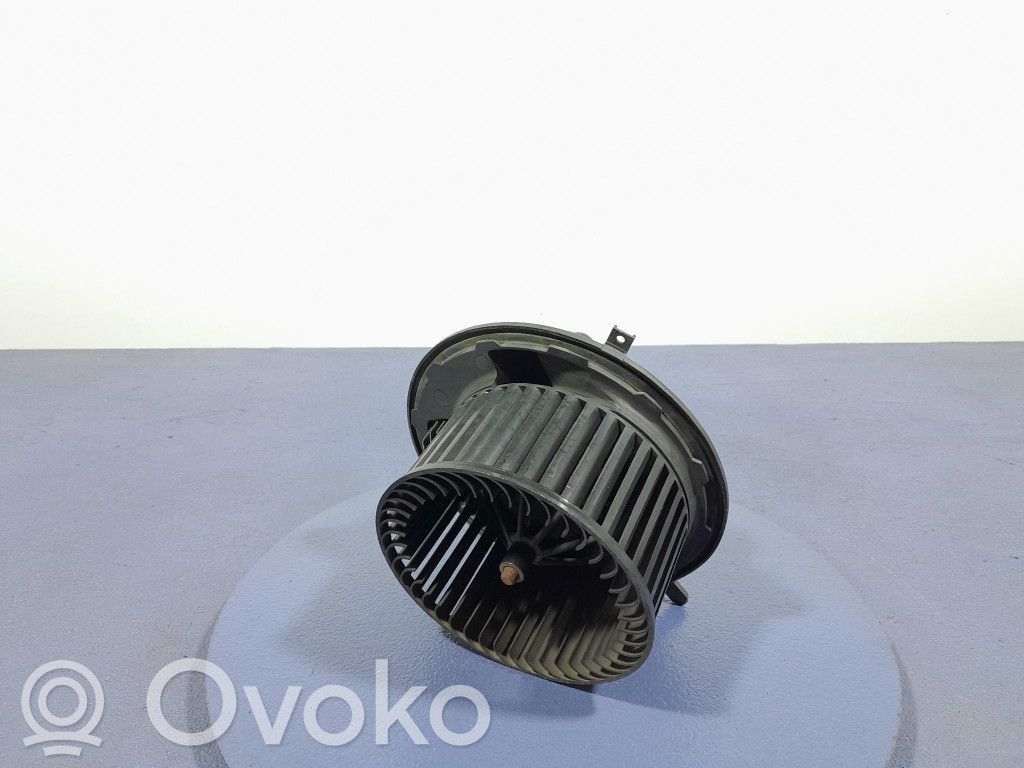 BMW 7 F01 F02 F03 F04 Mazā radiatora ventilators 