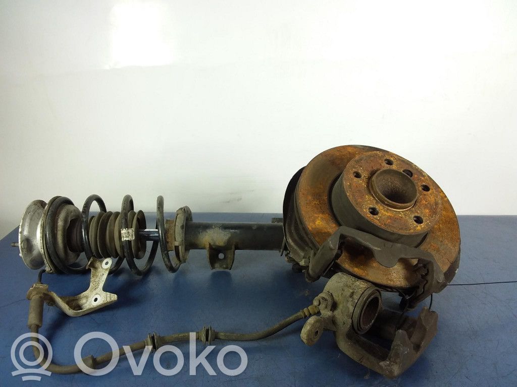 BMW 1 E82 E88 Front wheel hub spindle knuckle 