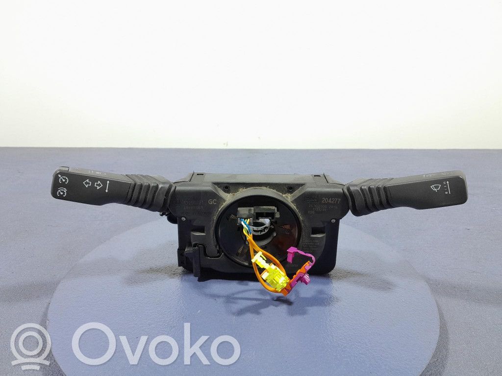 Opel Astra H Otros interruptores/perillas/selectores 