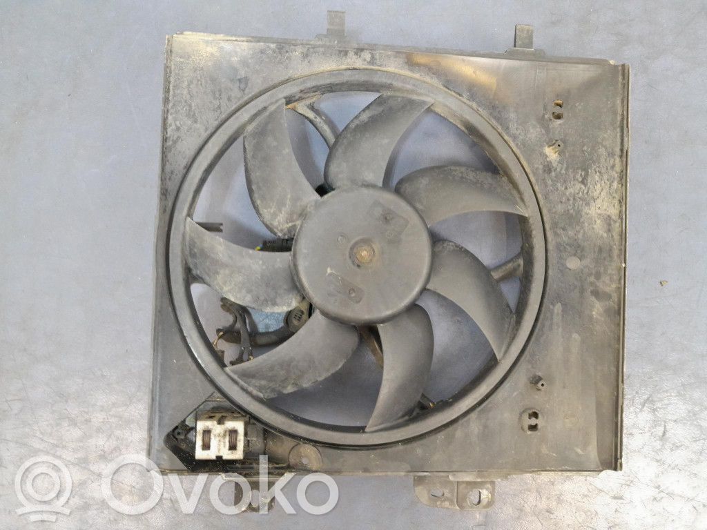 Peugeot 207 CC Elektrisks radiatoru ventilators 