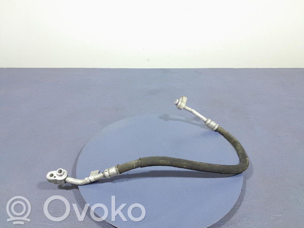 Audi A5 8T 8F Ilmastointilaitteen putki (A/C) 
